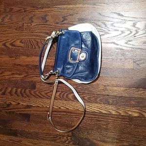 Gorgeous Coach Leather Crossbody Handbag